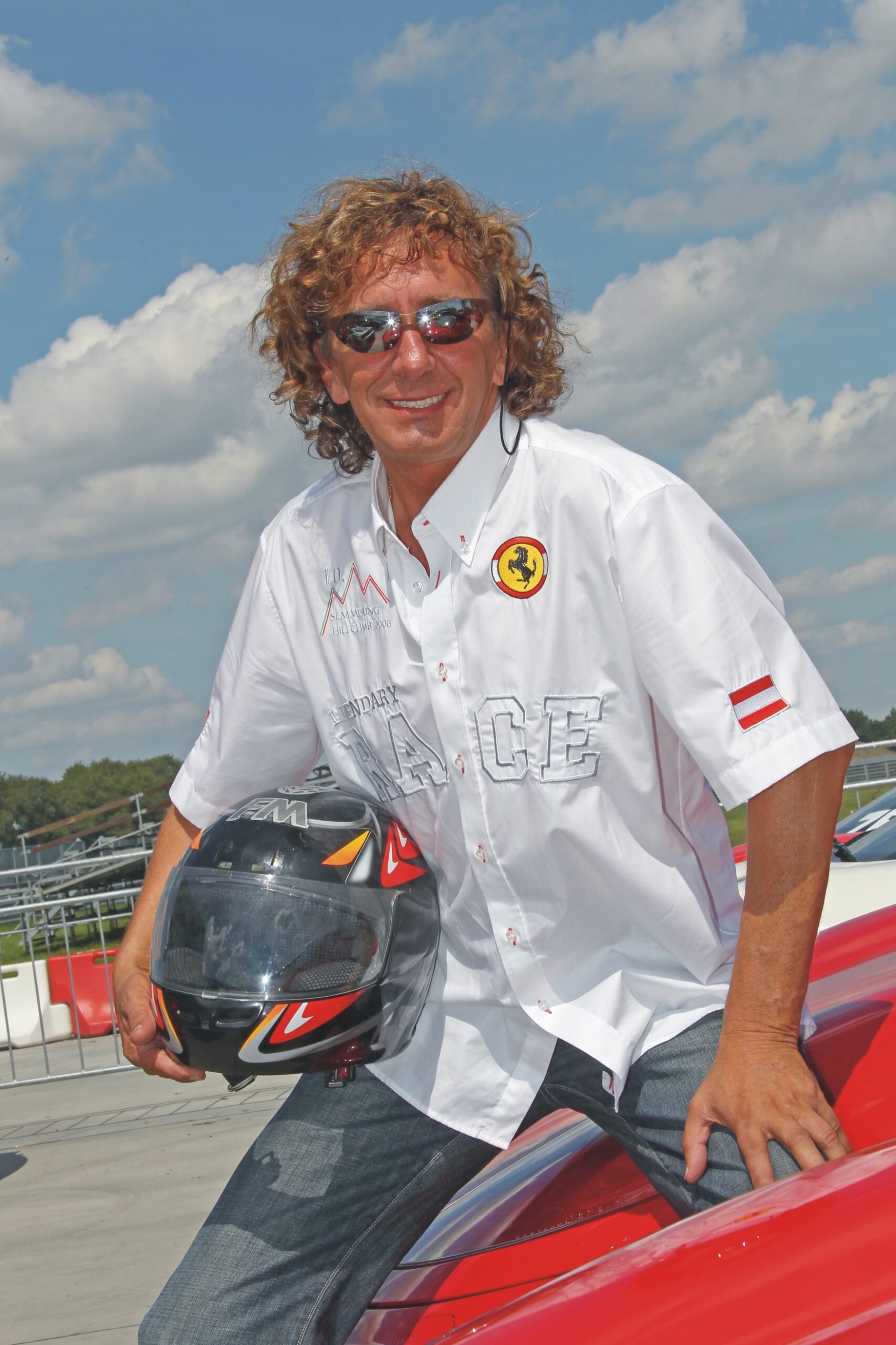 2011: Rasante Hilfe mit Ferraris von Tony Rei